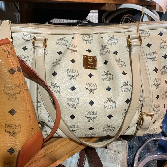 MCM - Picture 1 of 1